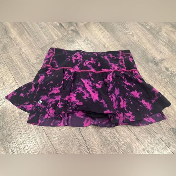 LULULEMON Hit Your Stride Skirt CAMO PLEATED SKORT SKIRT 6 - Picture 5 of 8